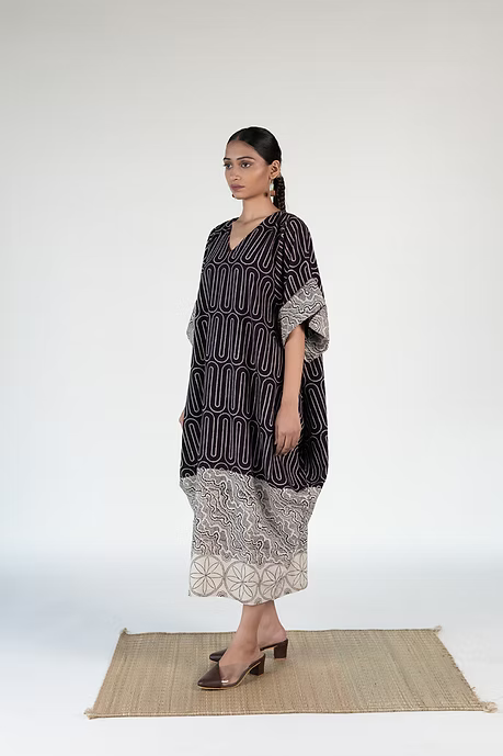 Bnw Waves Cowl Dress